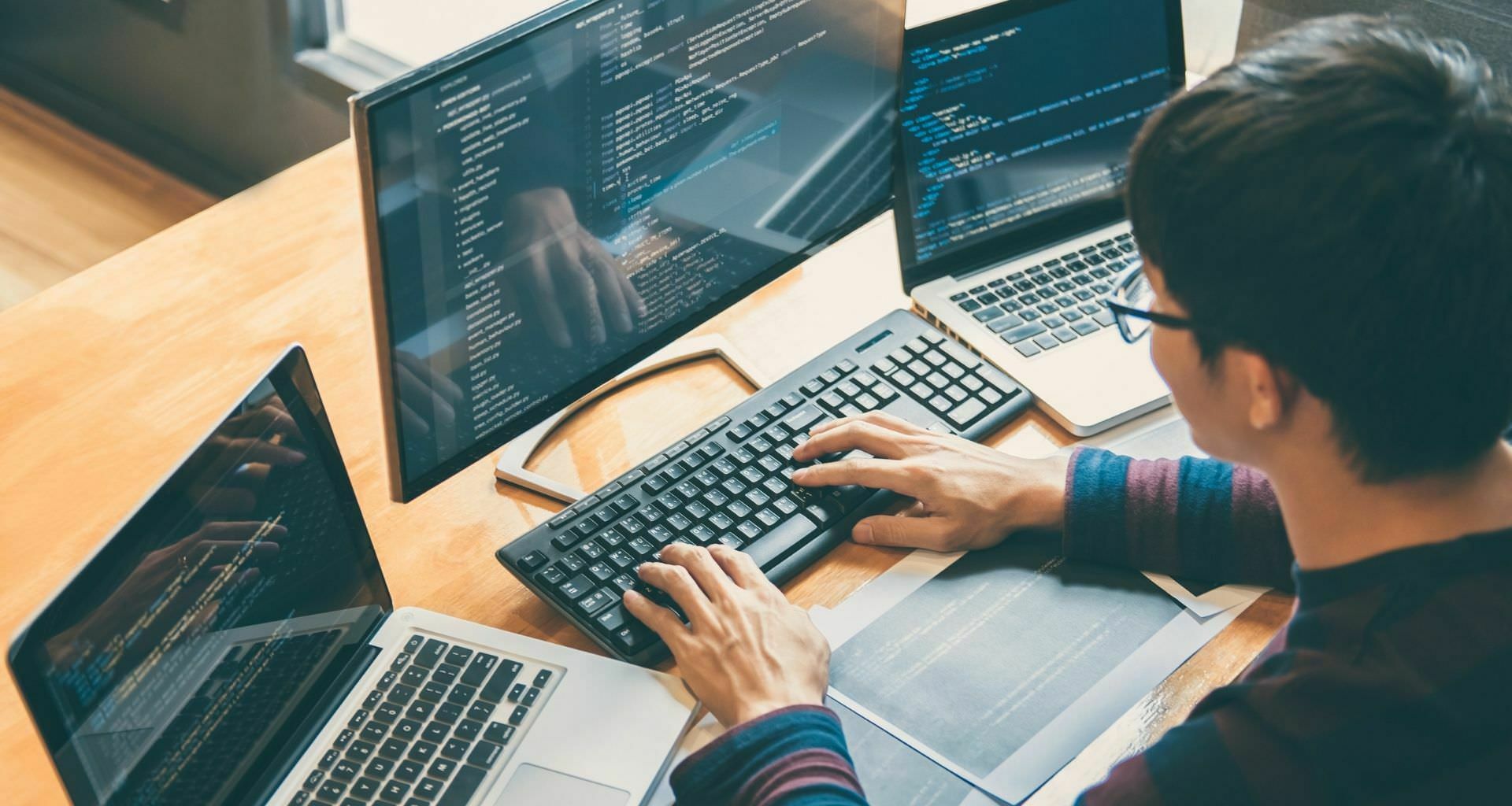 Procommun_Advantages-of-becoming-fullstack-developer_1